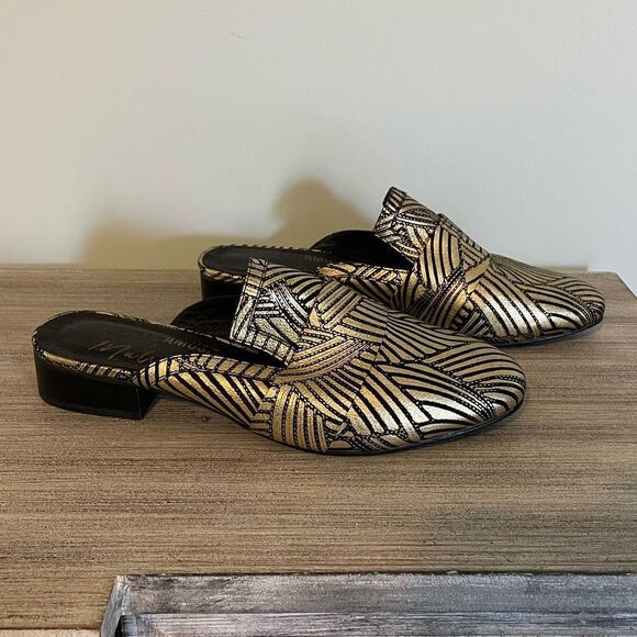 Amuse Society x Matisse Black & Gold Slip On Loafers - Picture 1 of 6